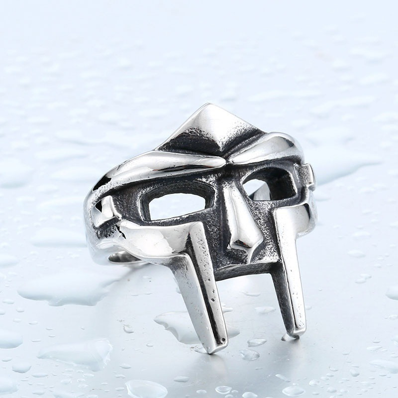 Cincin Topeng Ksatria / Cincin Model Iron Man Gaya Punk Hip Hop Unik Keren Fashionable / Cincin Cowo