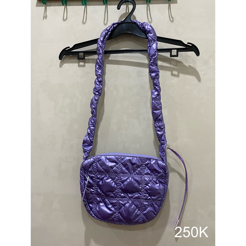 puffy sling bag