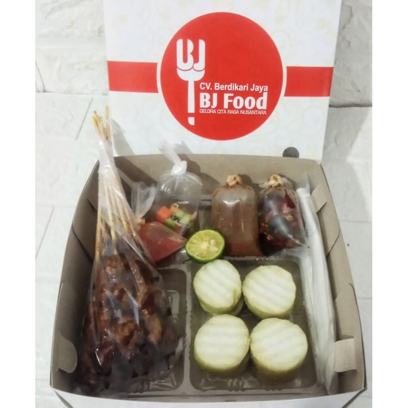 

Sate ayam/ Sate ayam box/ Sate box/ Sate kotak/ BJ Food