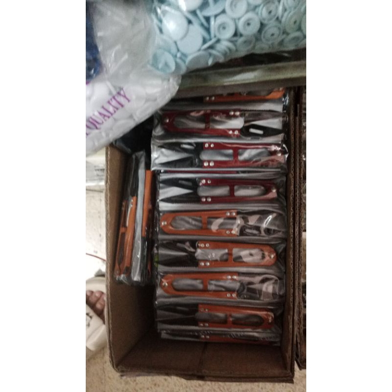 

gunting QC