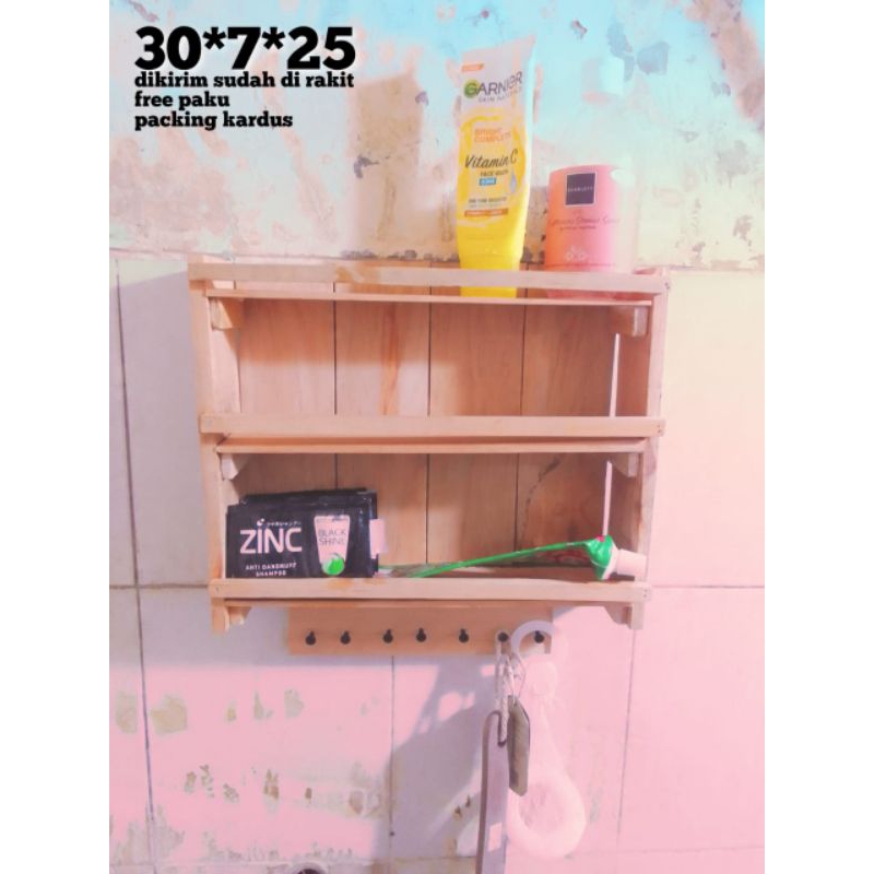 rak make up / rak make up dinding / rak serbaguna