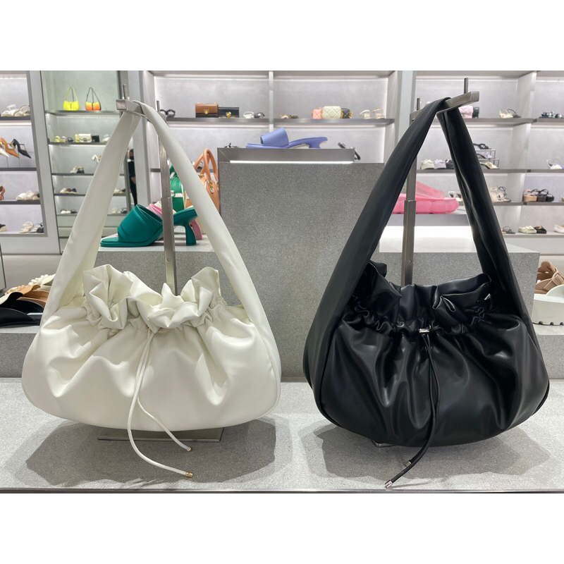 Jastip Charles and Keith Originals store~481