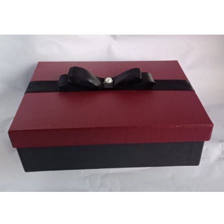 

kotak kado / giftbox / kotak hampers 15x20x7cm