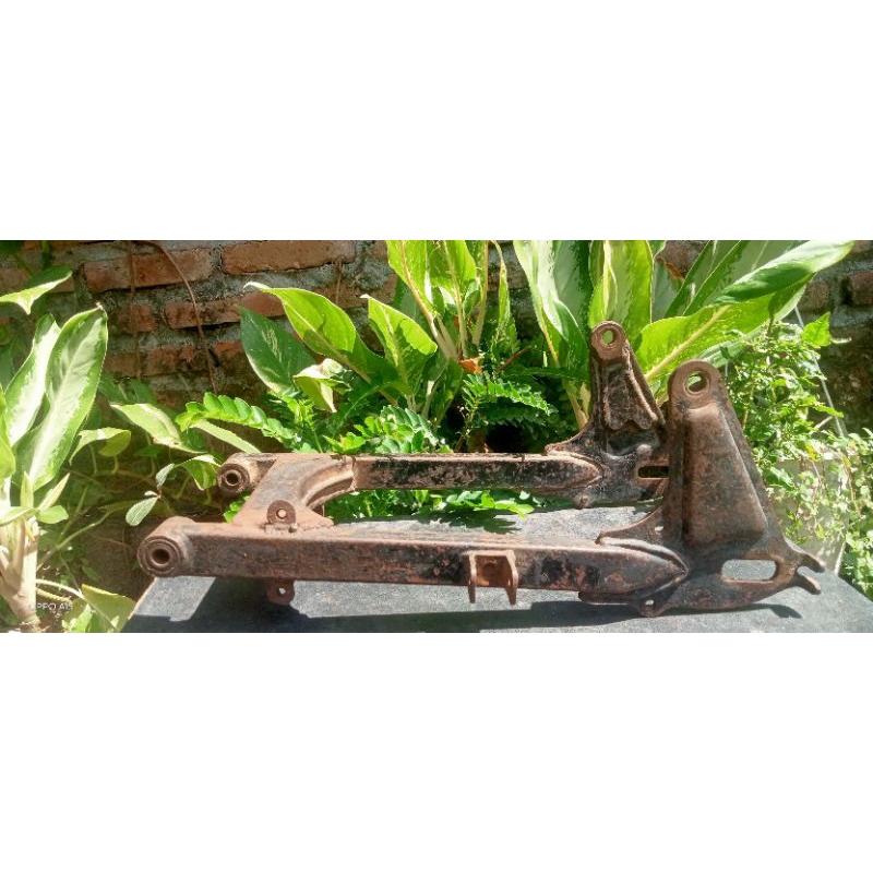 SWING Arm, Lengan Ayun SUZUKI A100 Econos/ X Super, Original SECCOND.
