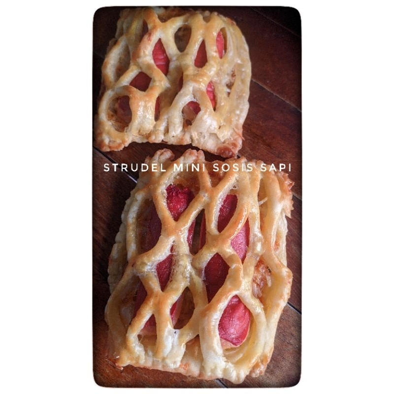 

puff pastry sosis sapi merah beef sausage oleh-oleh jajanan murah