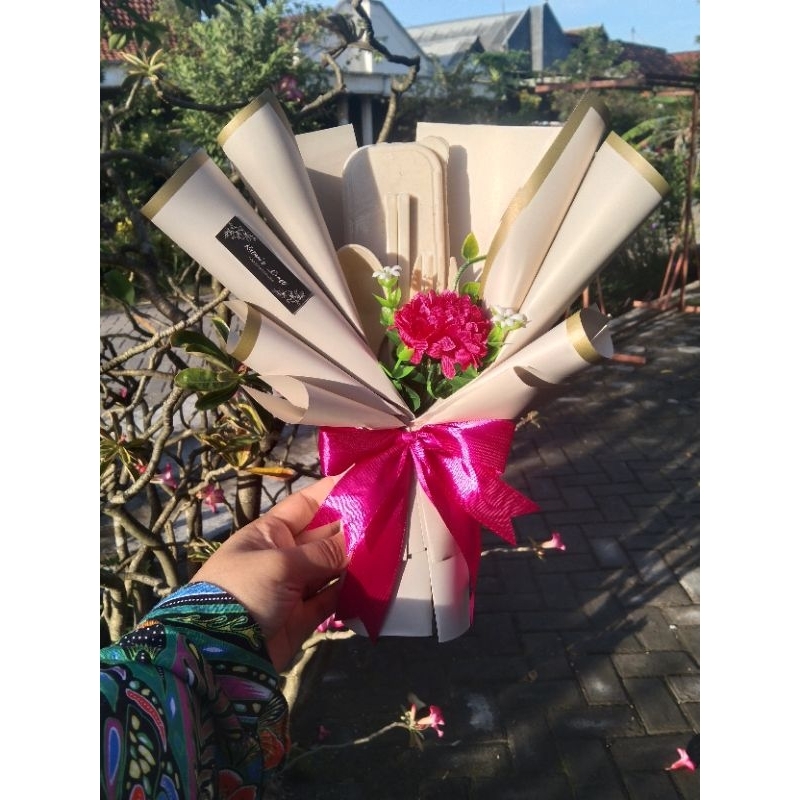 Souvenir Wisuda | alat makan | buket alat makan | kado anak sekolah