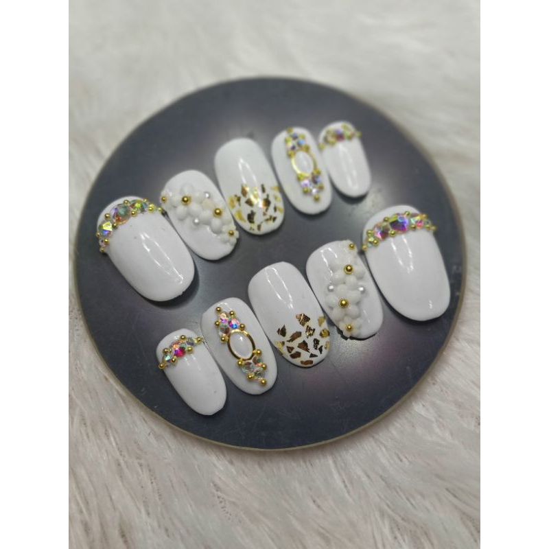 Nail Art/Kuku palsu putih