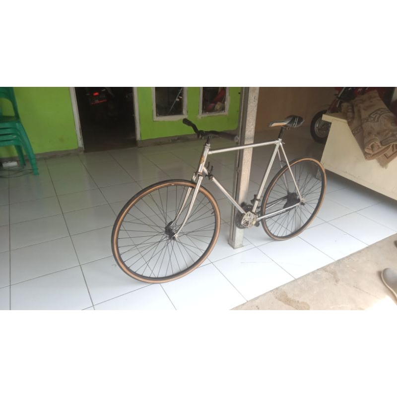 sepeda fixie classic bicycle