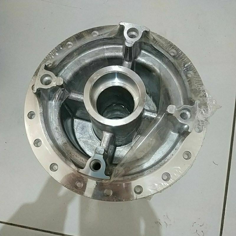 Tromol Belakang CB150R New Scarlet Chrome