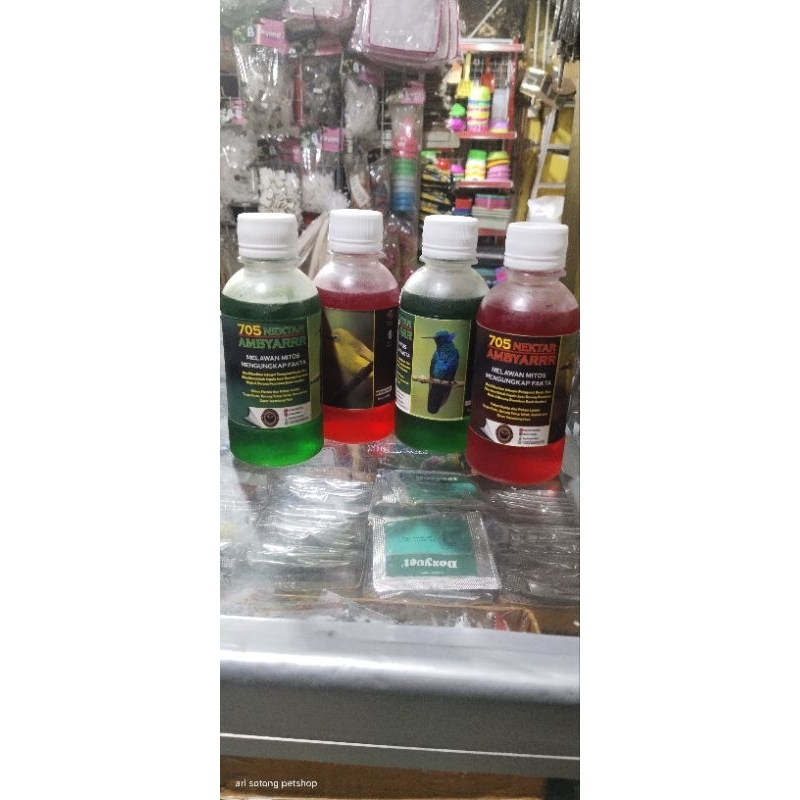 NEKTAR AMBYAR 705HIJAU untuk burung pemakan madu
MERAH untuk burung pemakan buah