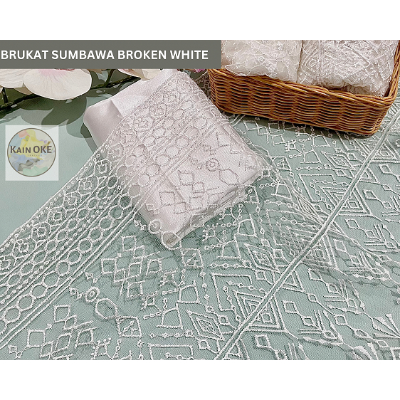 ½ meter motif sumbawa putih  Brokat/ Kain Brukat  Putih Bersih / White Premium Grade A/ Furing/ Baha