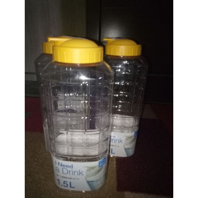 botol air minum Lock and Lock