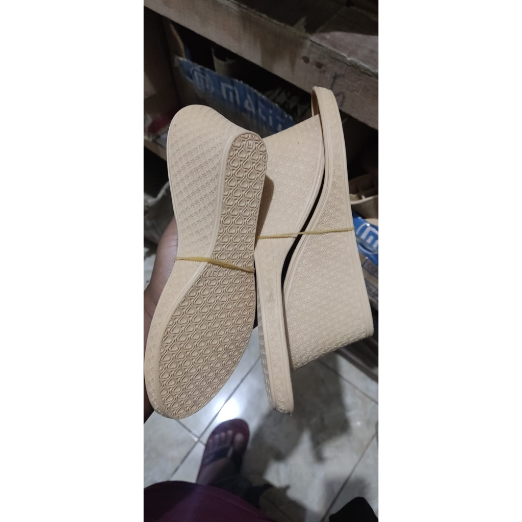 sol sepatu wanita rajut wedges ujung oval outsole siap rajut
