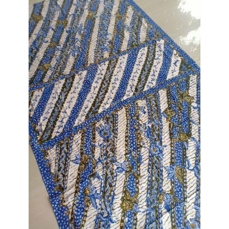Kain sarung Batik tulis Lasem lerek