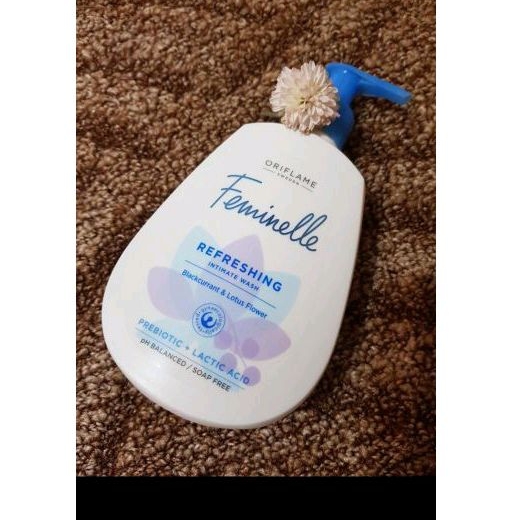 feminelle sabun pembersih area kewanitaan