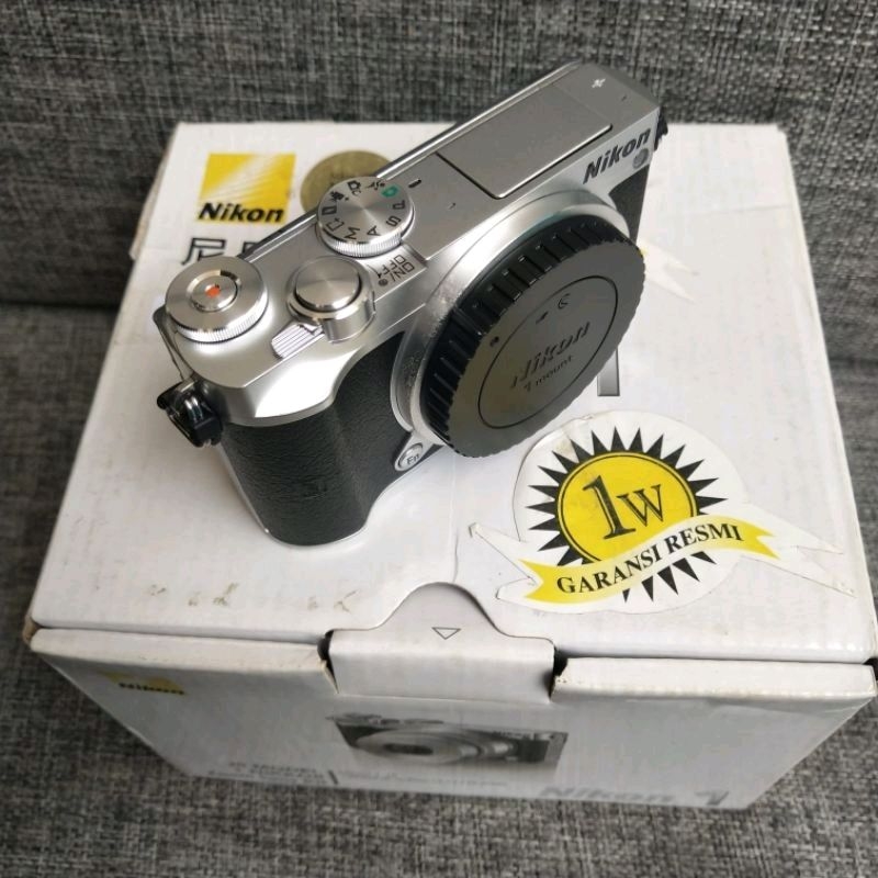 Nikon 1 J5 Body New Kamera Mirrorless Murah Garansi Resmi Nikon