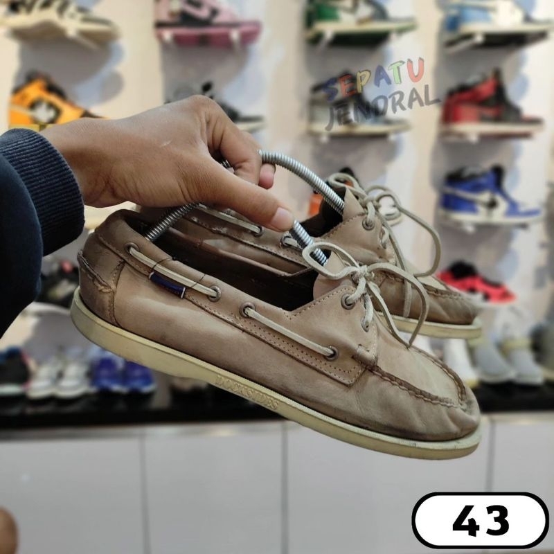 sepatu kulit Sebago 43