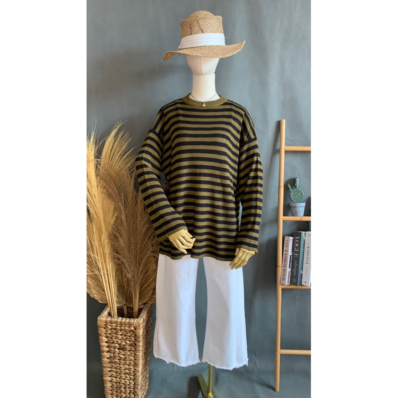 Athalia Oversize Stripe Sweater Knited | atasan knit oversize santai adem lembut garis