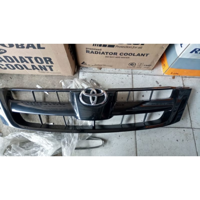 Grill Innova ORIGINAL 2005-2007