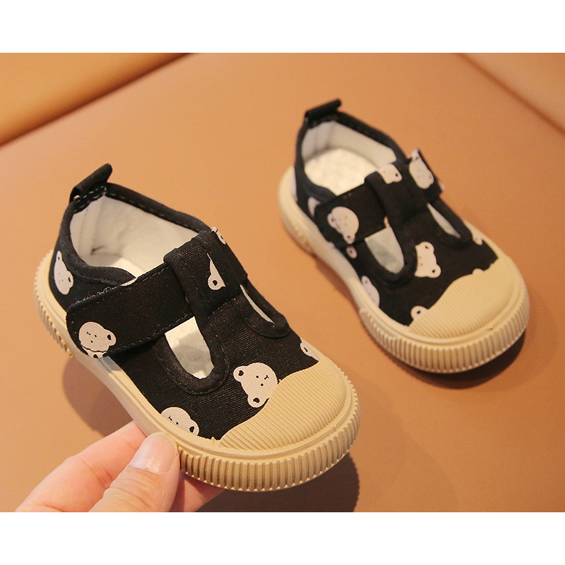 Sepatu anak IMPORT BEAR HITAMCREAM BAHAN LEMBUT NYAMAN DIPAKAI 17-28