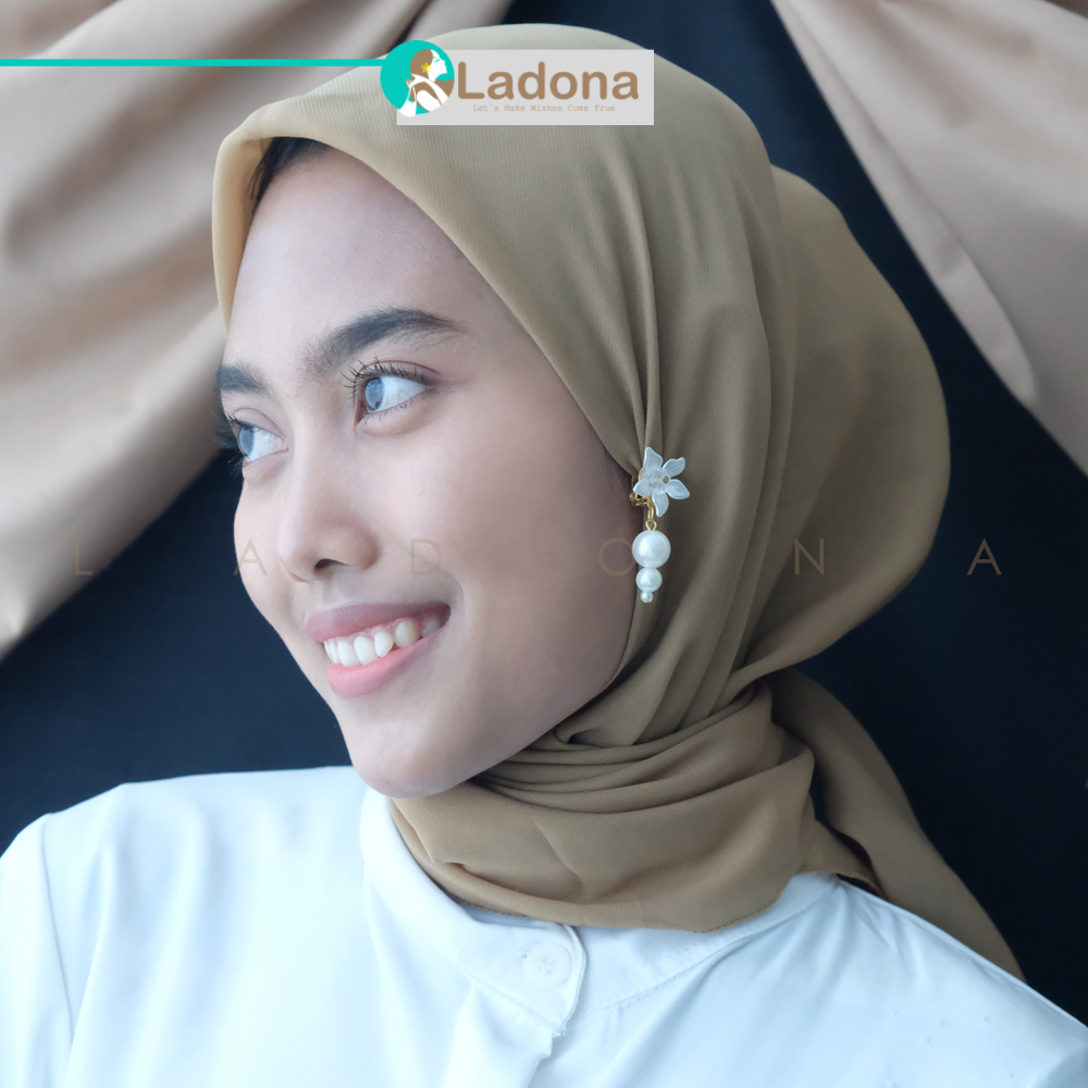 Anting Jepit Kelopak Anggrek Hijab Fashionable