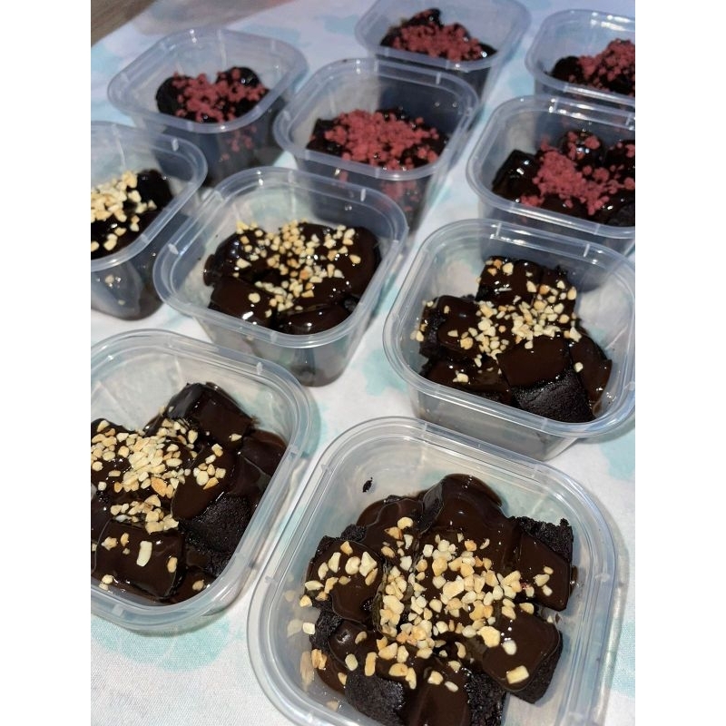 

BROWNIES BITES (Gin's Dessert)