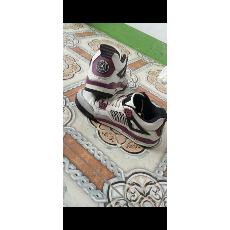 NIKE RETRO 4 Koleb PARIS