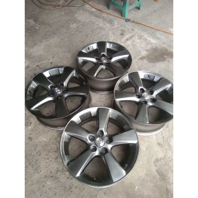 velg oem harier R18(5×114)