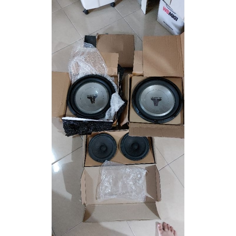 Subwoofer JL audio w1v2 & midwoofer scanspeak 6.5"