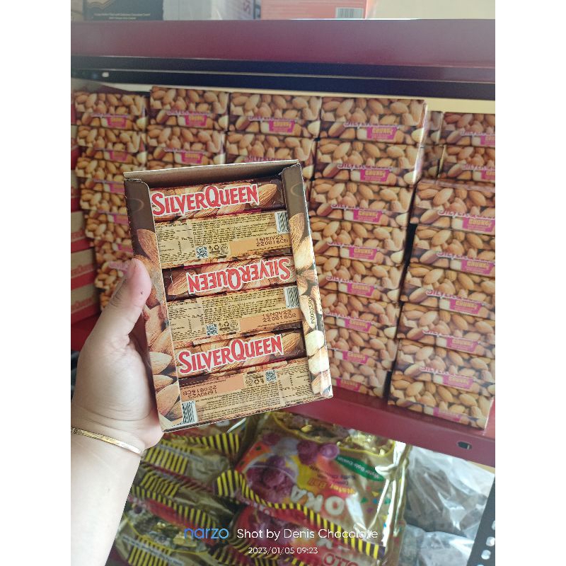 

Silverqueen Chunkybar 26gr isi 12