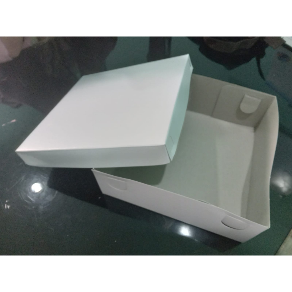 Dus Nasi 22x22 Tebal Polos Kotak Nasi Tutup Pisah