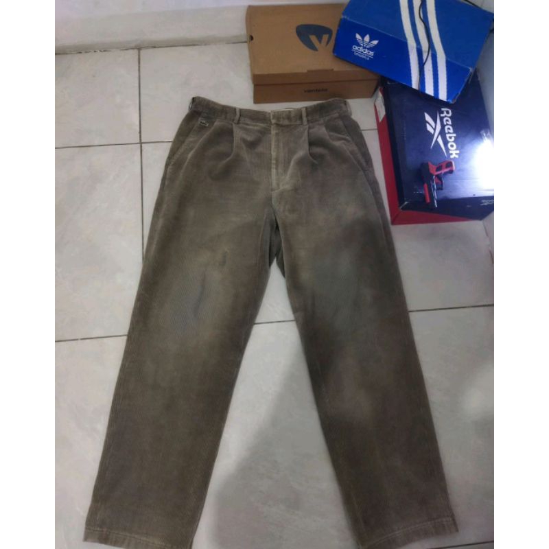 celana curduroy lacoste