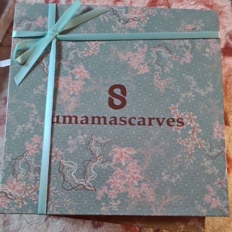 Umama Scarves Premium Box