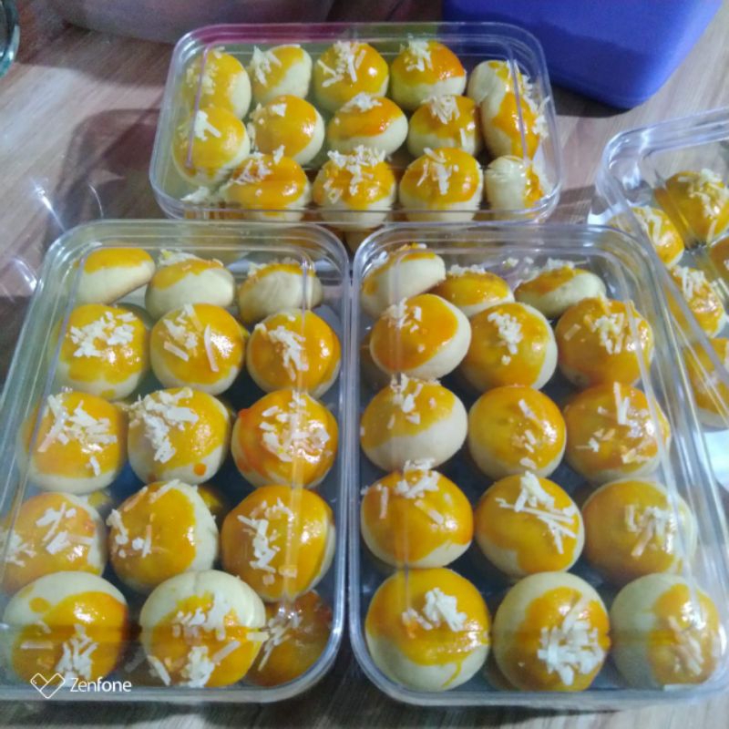 

Kue Nastar butter