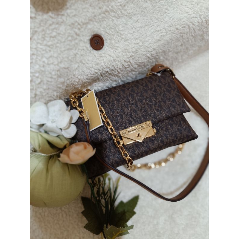 MK cece small signature