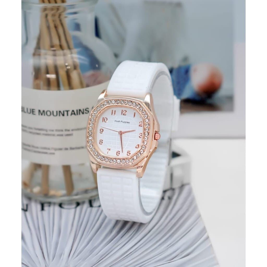 (AR) Jam Tangan Wanita Hush Puppies Strap Rubber Analog Fashion Gaya Retro Wanita Persegi HP-5597