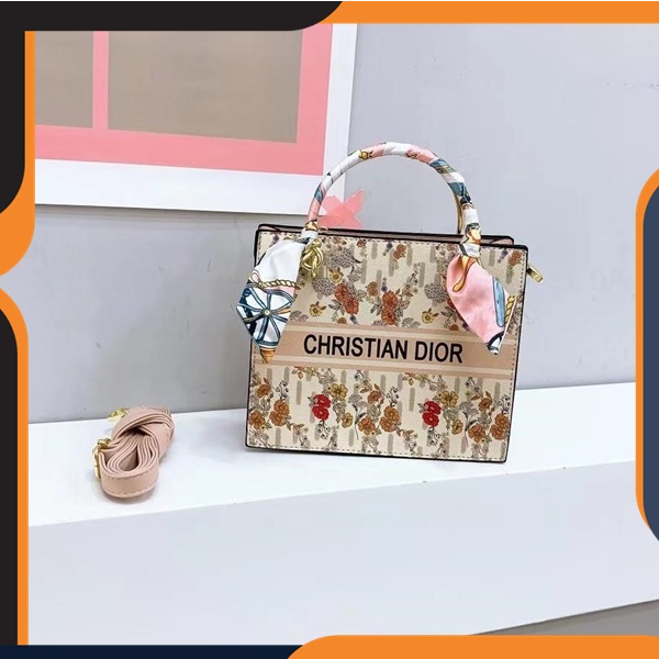 B13 Tas selempang wanita simple mewah branded hang out / tas kantor elegan / kado cewek