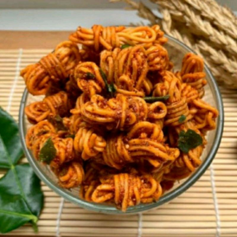 

MIE GULUNG CETAR DAUN JERUK 250gram CEMILAN INSTAN KILOAN