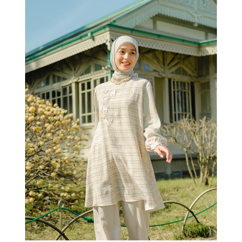 Mariposa tunik muda official size S
