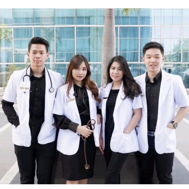 jas dokter dua saudara