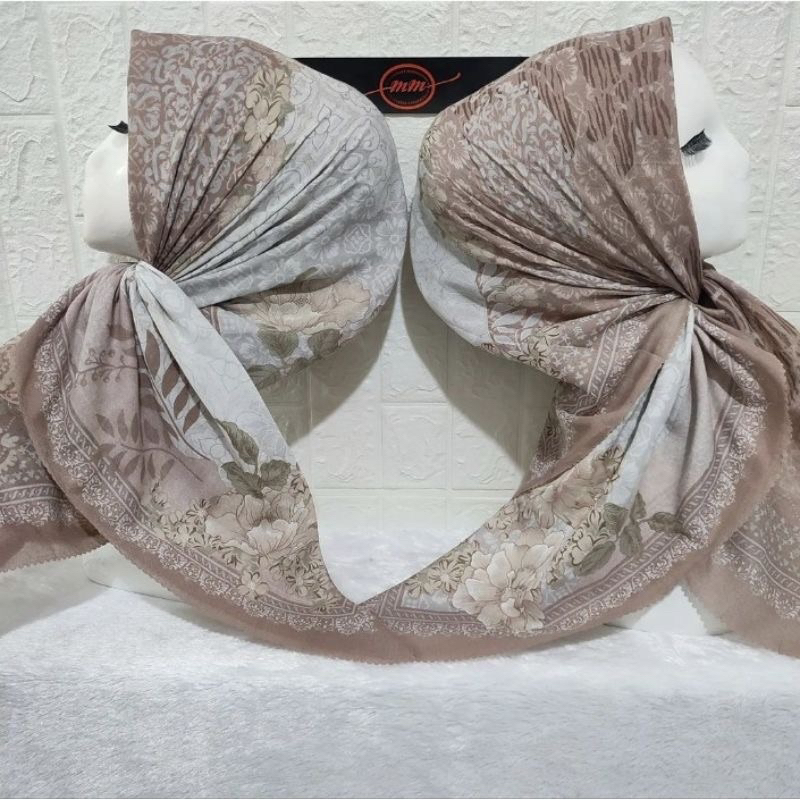 Hijab Segi Empat Voal Motif Bunga Warna Coksu Jilbab Murah Terbaru
