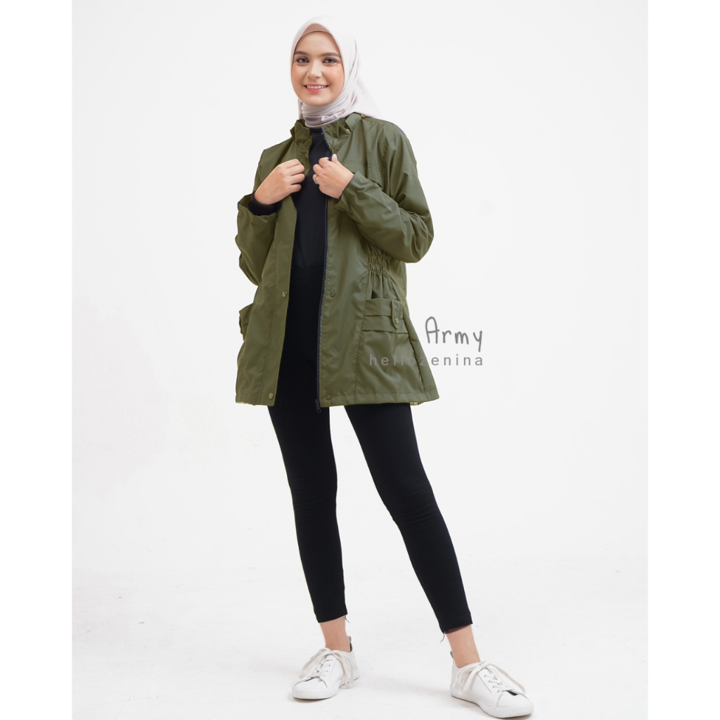 Defect Sale Jaket Wanita Yuina