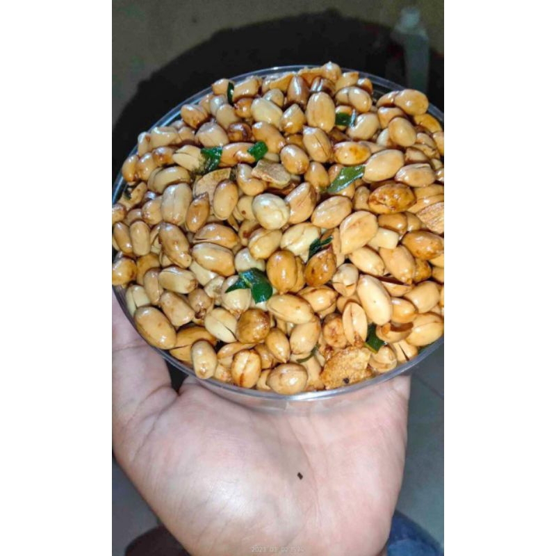 

#Kacang Gawil Kacang #bawang Renyah Asli khas Cirebon manis gurih