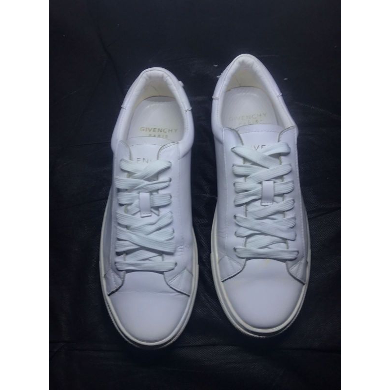 sepatu Givenchy Paris