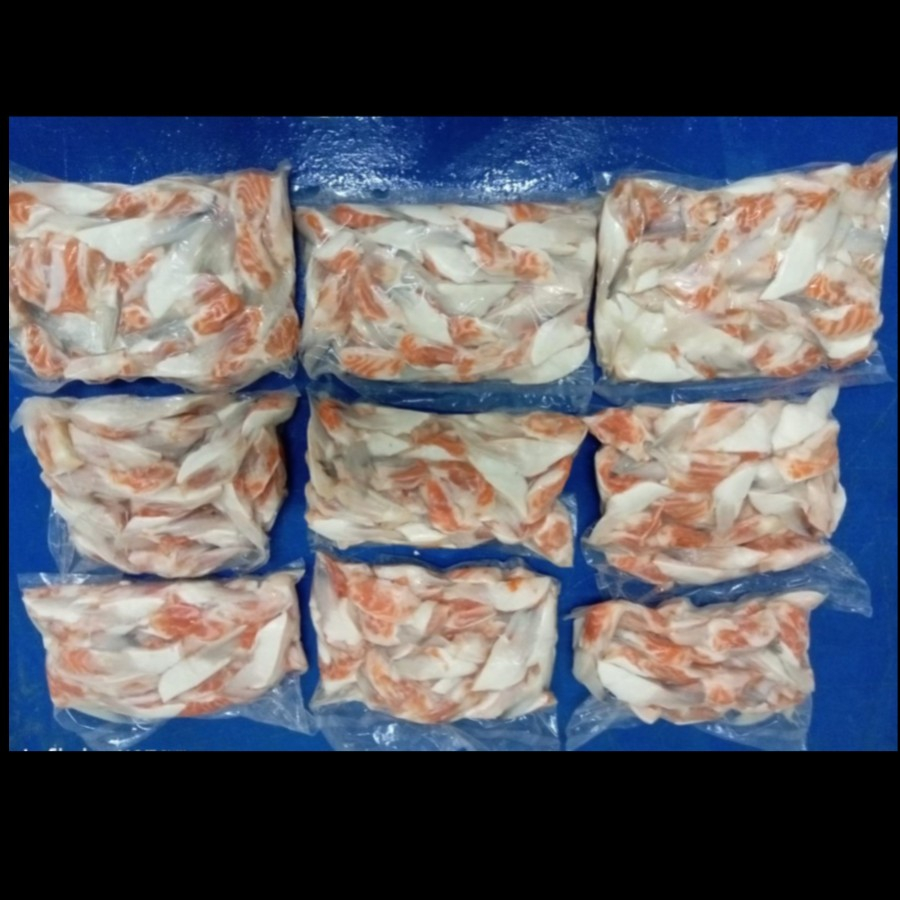 

Sirip Ikan Salmon/ Ikan Salmon Fin Premium