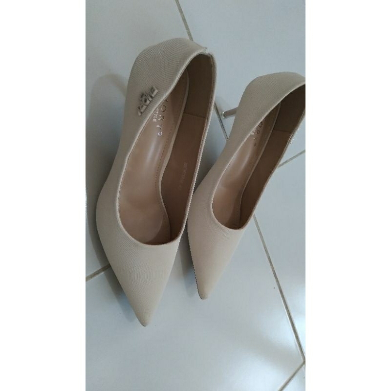 Emory (Heels) Size 40