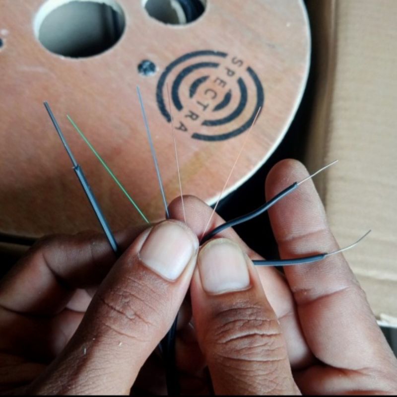 Cable Fo 4core seling3 1000meter 1roll new