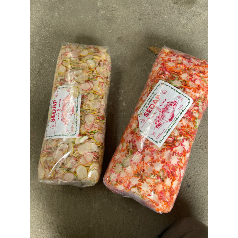 

KERUPUK BAWANG PELANGI 3,8 KG MERK SEDAP/LEZAT GURIH BUAT SEBLAK/LIBAN FOOD