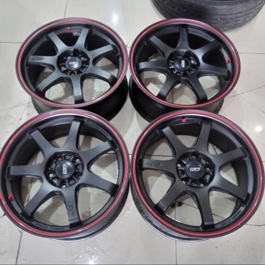 Velg Mobil Bekas Mugen Ring 17x7,5 Pcd 5x114 Et40 Black Cocok Modifikasi Inova Hrv Brv Crv Civic