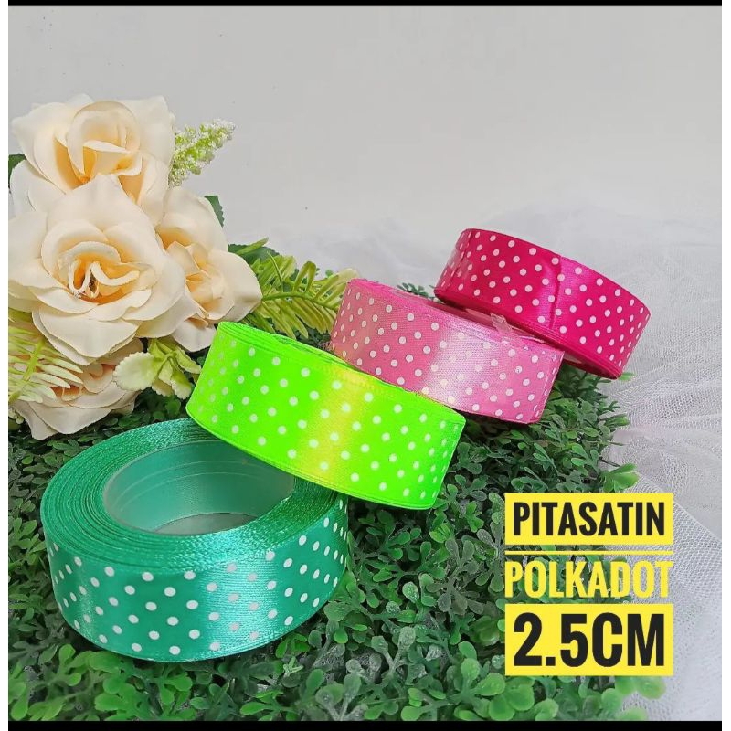 

pita satin motif polkadot ukuran 1 inci( lebar 2,5 cm)